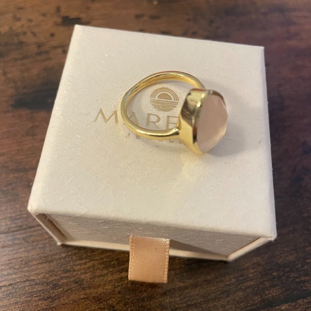 Rose Quartz Tear Drop Ring ~ 18k Gold Plated ~ Ring Size 6 - Picture 4 of 6